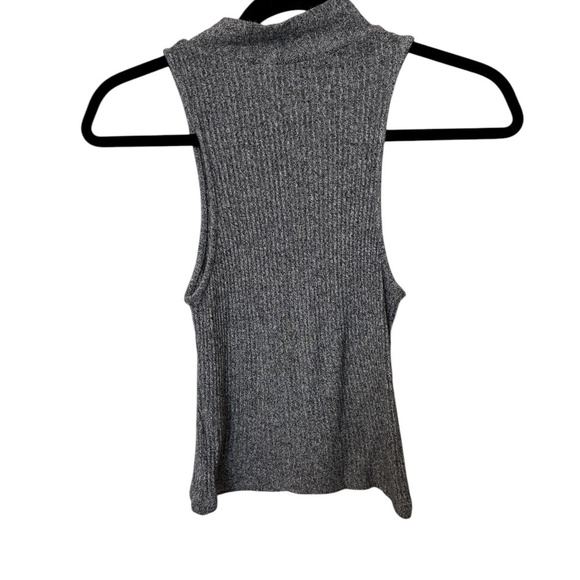 Brandy Melville Tank Top Size One Size - Picture 2 of 5